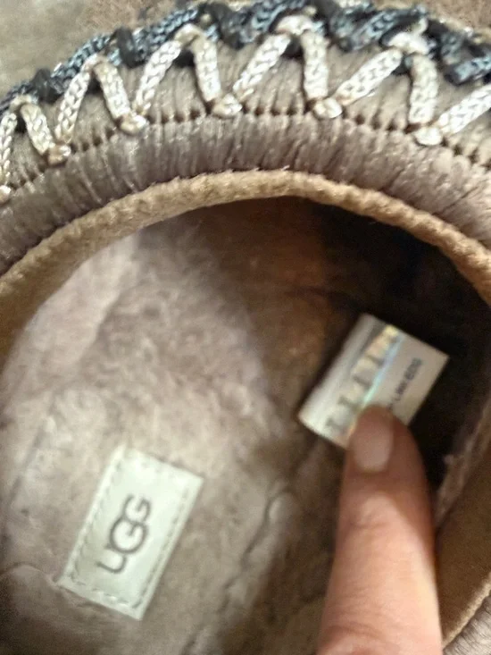 UGG tazz slippers - Picture 6 of 8